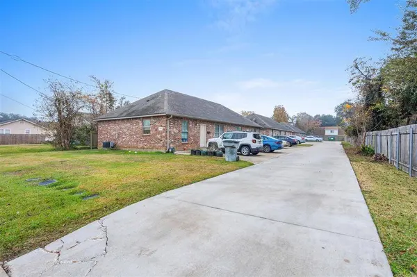 513 W Lagrange St ST W, Lake Charles, LA 70605