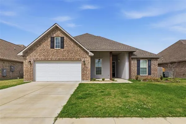 3259 Rosehill DR, Lake Charles, LA 70607