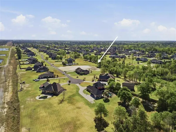 1777 Deerfield DR, Lake Charles, LA 70611