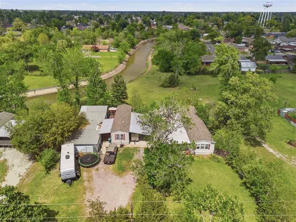 2137 Cedar Ln LN, Sulphur, LA 70663