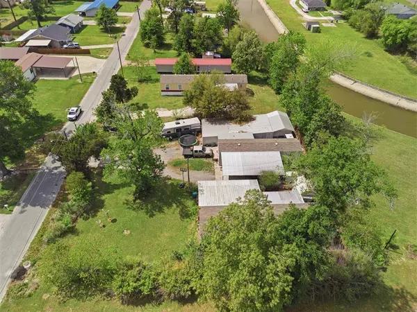 2137 Cedar Ln LN, Sulphur, LA 70663