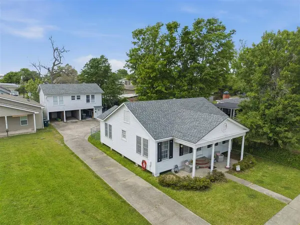 1708 W Common St ST W, Lake Charles, LA 70601