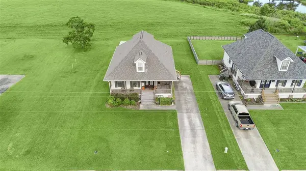 2015 Barbe ST, Lake Charles, LA 70605