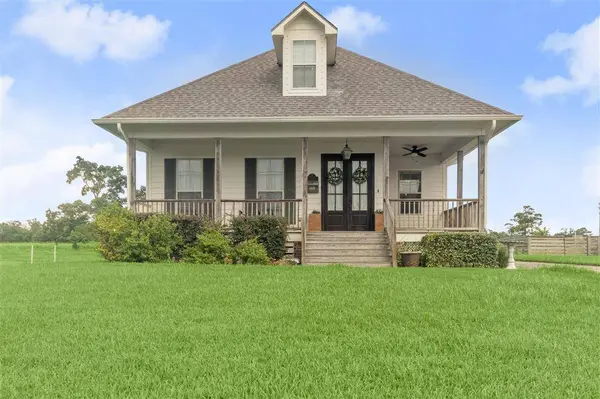 2015 Barbe ST, Lake Charles, LA 70605