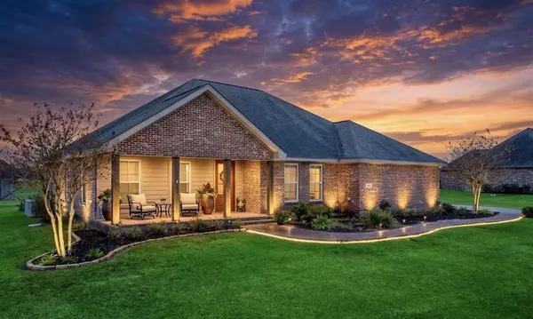 3468 Waterlily CV, Lake Charles, LA 70607