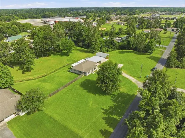 155 Wall LN, Lake Charles, LA 70611