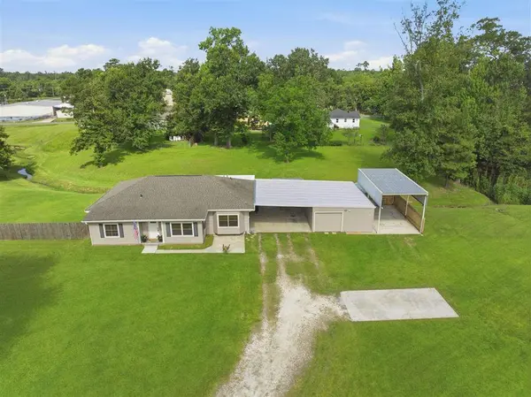 155 Wall LN, Lake Charles, LA 70611