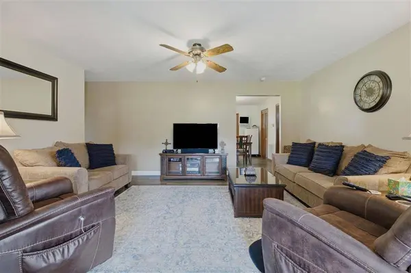 155 Wall LN, Lake Charles, LA 70611
