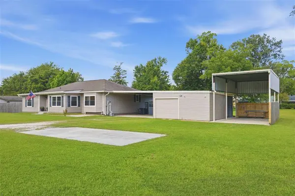 155 Wall LN, Lake Charles, LA 70611