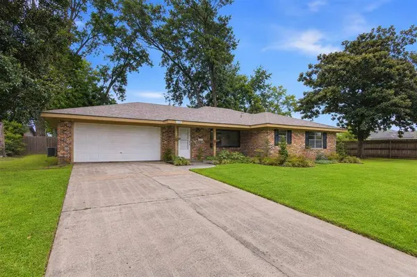 629 Cusic St ST, Lake Charles, LA 70607