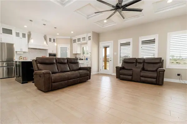 6316 Cardiff AVE, Edinburg, TX 78542