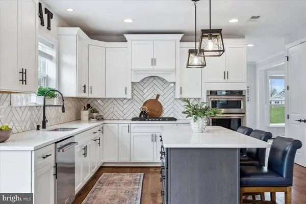11027 LOCUST DR, Damascus, MD 20872