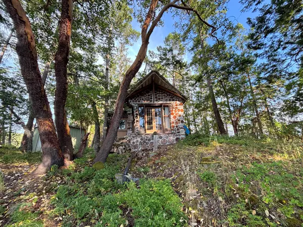 14 Secret Island, Prevost Island,