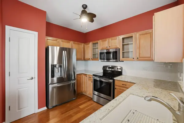 12511 Rock Island TRL, Huntley, IL 60142