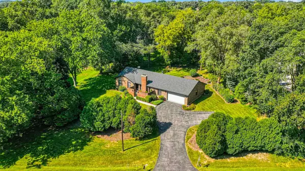 806 Roberts RD, Tower Lakes, IL 60010
