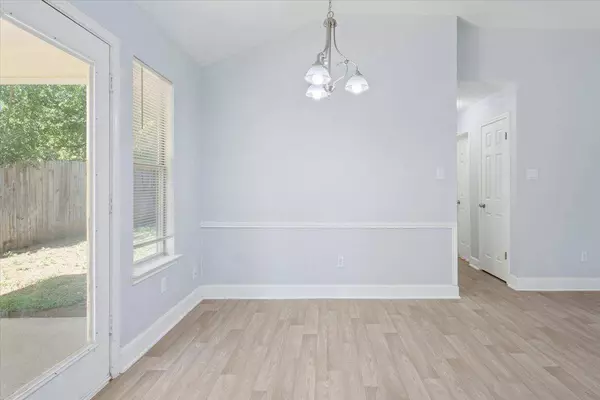 2307 Flintstone CIR, Killeen, TX 76543