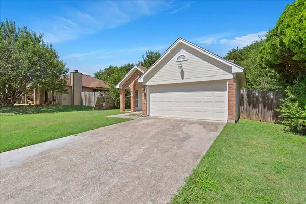 2307 Flintstone CIR, Killeen, TX 76543