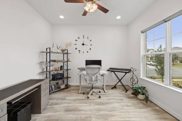 4301 Trey Edsel DR, Pflugerville, TX 78660