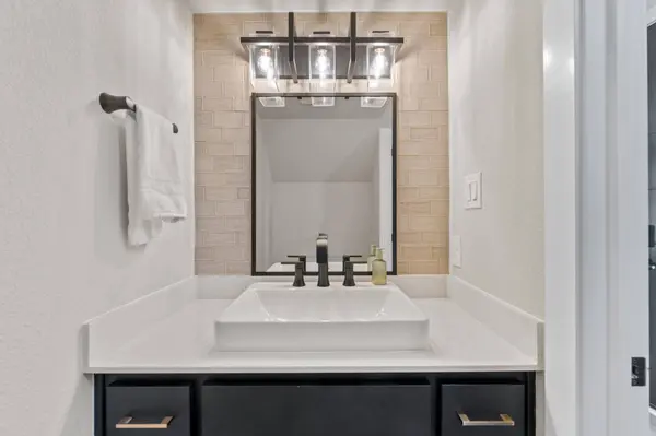 4 Maybury WAY #40, Austin, TX 78738