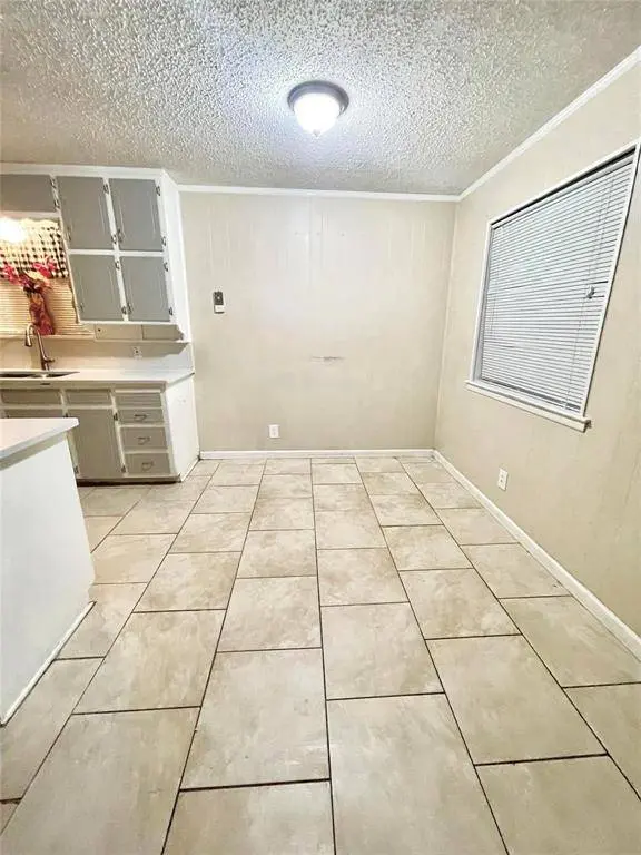 6404 Moonglow Lane, Watauga, TX 76148