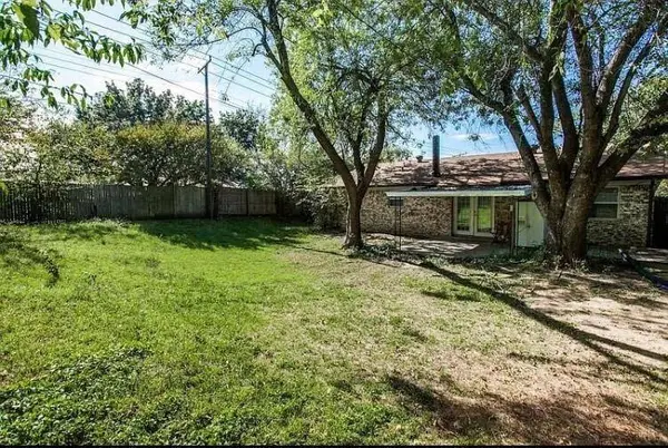 6404 Moonglow Lane, Watauga, TX 76148