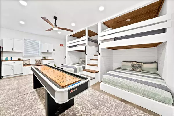 110 Jeffrey Circle, Gun Barrel City, TX 75156