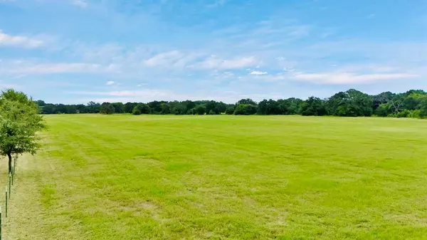 8244 S FM 148, Scurry, TX 75158