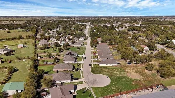 430 S 2nd Street, Krum, TX 76249