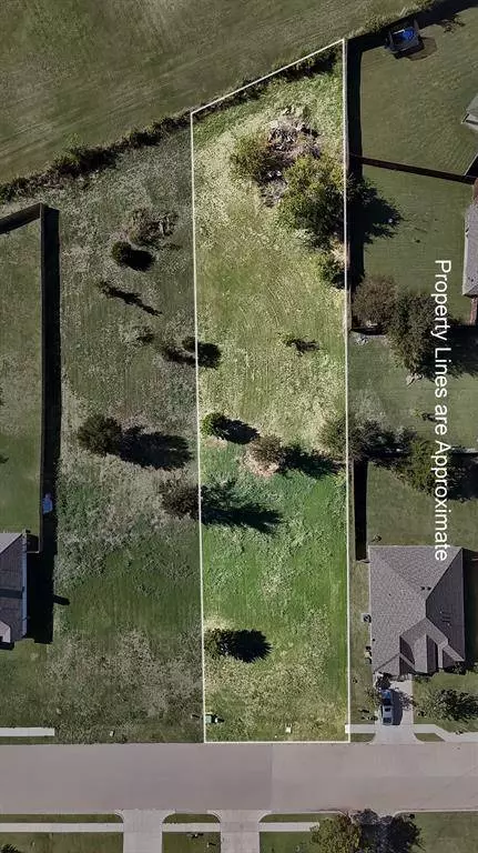 424 S 2nd Street, Krum, TX 76249