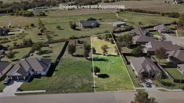 424 S 2nd Street, Krum, TX 76249