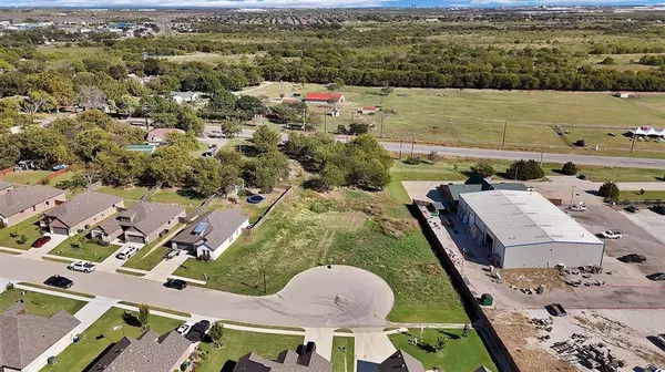 453 S 2nd Street, Krum, TX 76249