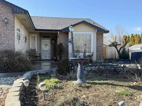 6171 N Willowdale, Garden City, ID 83714