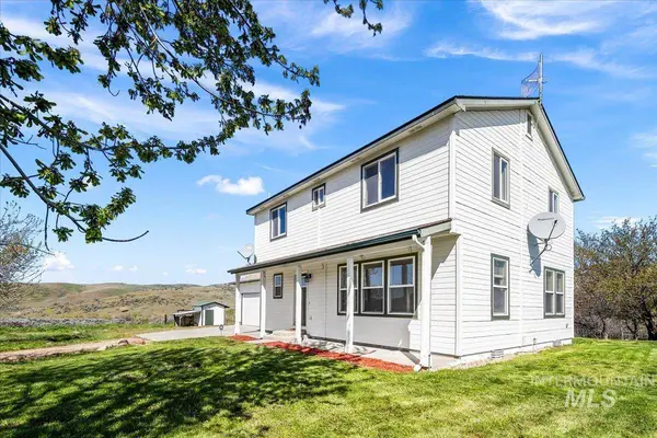 6970 Pearl Rd, Eagle, ID 83616