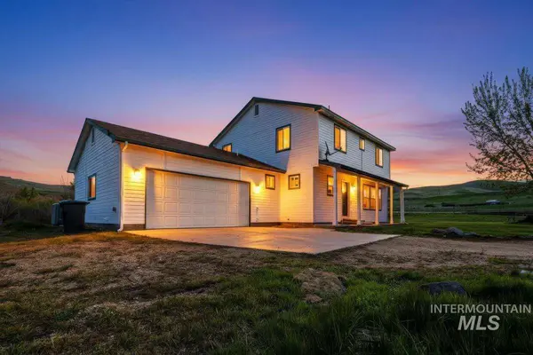 6970 Pearl Rd, Eagle, ID 83616