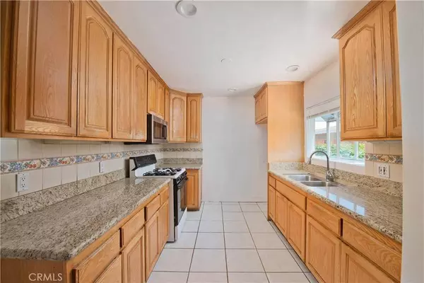 14127 Daubert ST, San Fernando, CA 91340