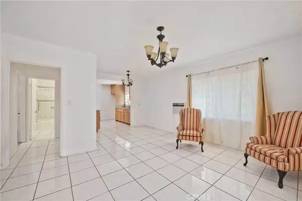 14127 Daubert ST, San Fernando, CA 91340