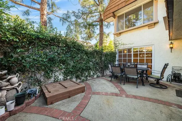 10214 Larwin Ave #7, Chatsworth, CA 91311