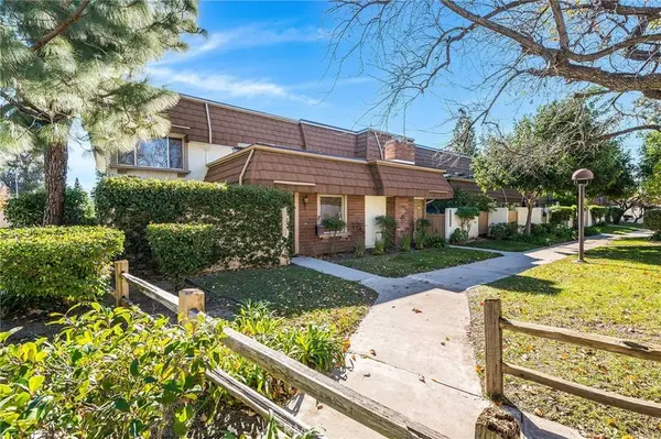 10214 Larwin Ave #7, Chatsworth, CA 91311