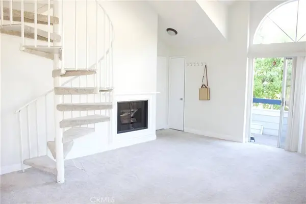 26808 Claudette ST #330, Canyon Country, CA 91351
