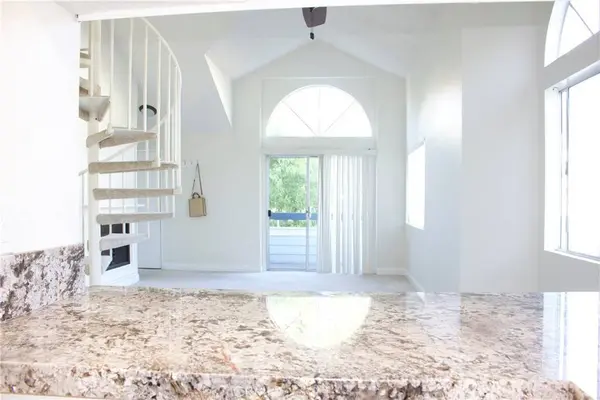 26808 Claudette ST #330, Canyon Country, CA 91351