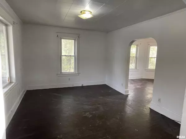 3116 11TH Avenue C, Moline, IL 61265