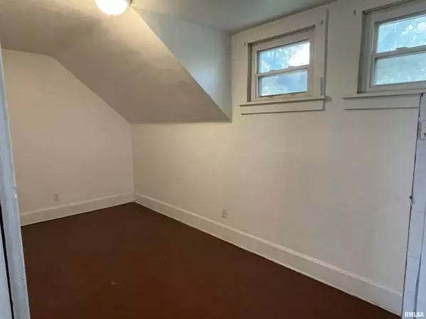 3116 11TH Avenue C, Moline, IL 61265