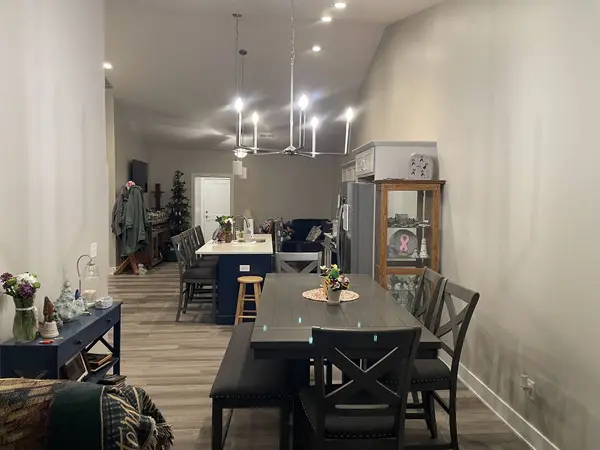 East Moline, IL 61244