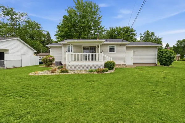 409 25th Avenue, East Moline, IL 61244