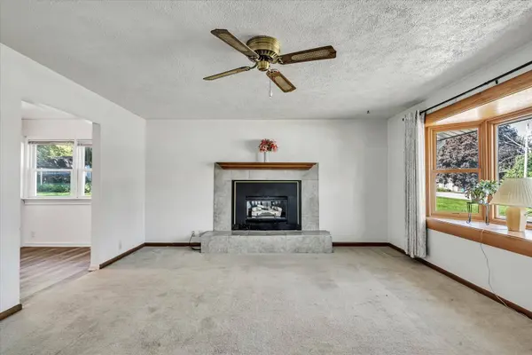 115 E 3rd AVE, Coal Valley, IL 61240
