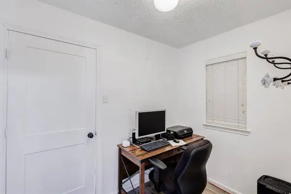 1718 Brighton Drive, Carrollton, TX 75007
