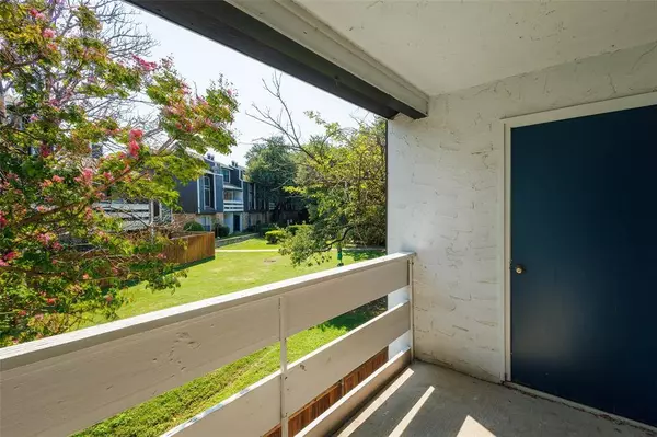 5840 Spring Valley Road #208, Dallas, TX 75254