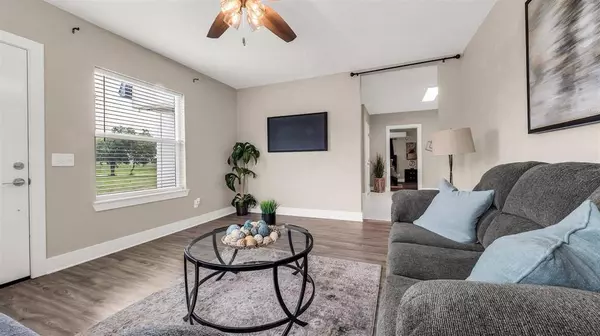 10018 Jackson Road, Krum, TX 76249