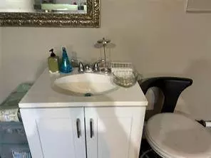 117 Melbourne, Hurst, TX 76053