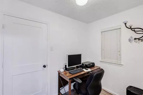 1718 Brighton Drive, Carrollton, TX 75007